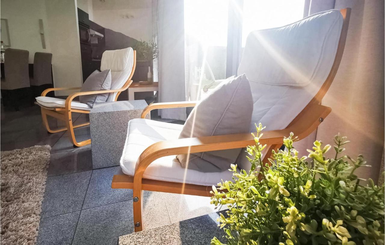 2 Bedroom Gorgeous Home In Lemmer Exterior photo